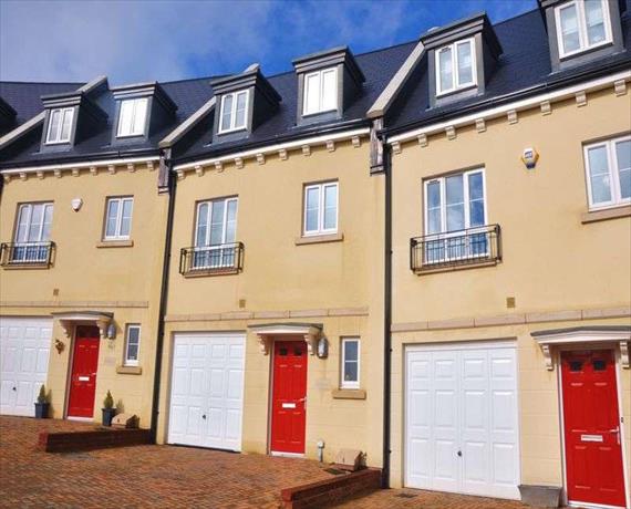4 Bedroom Terraced